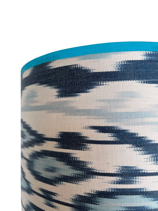 Handgemaakte Lampenkap - Ikat blauw Ø 20 cm