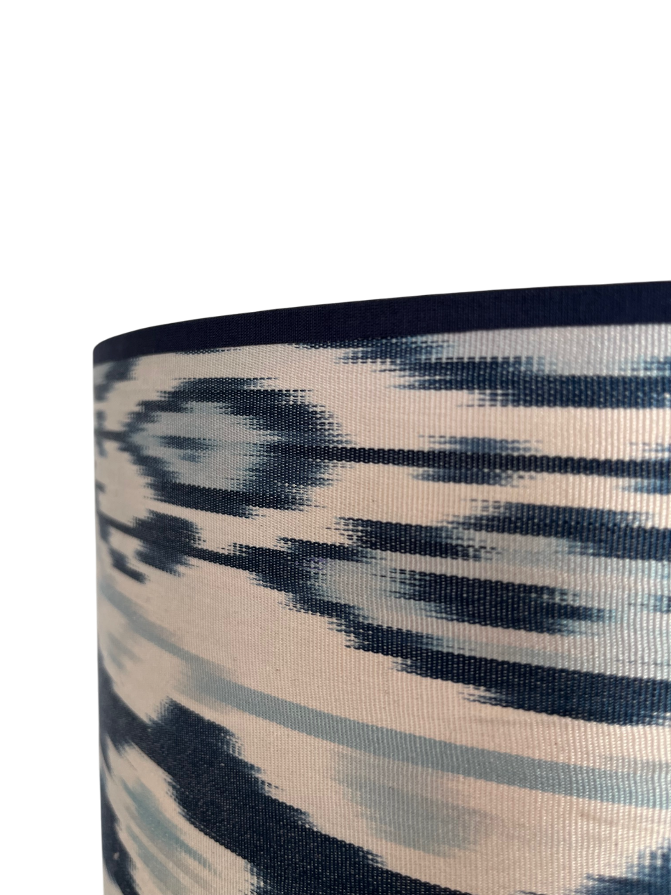 Handgemaakte Lampenkap - Ikat blauw Ø 30 cm