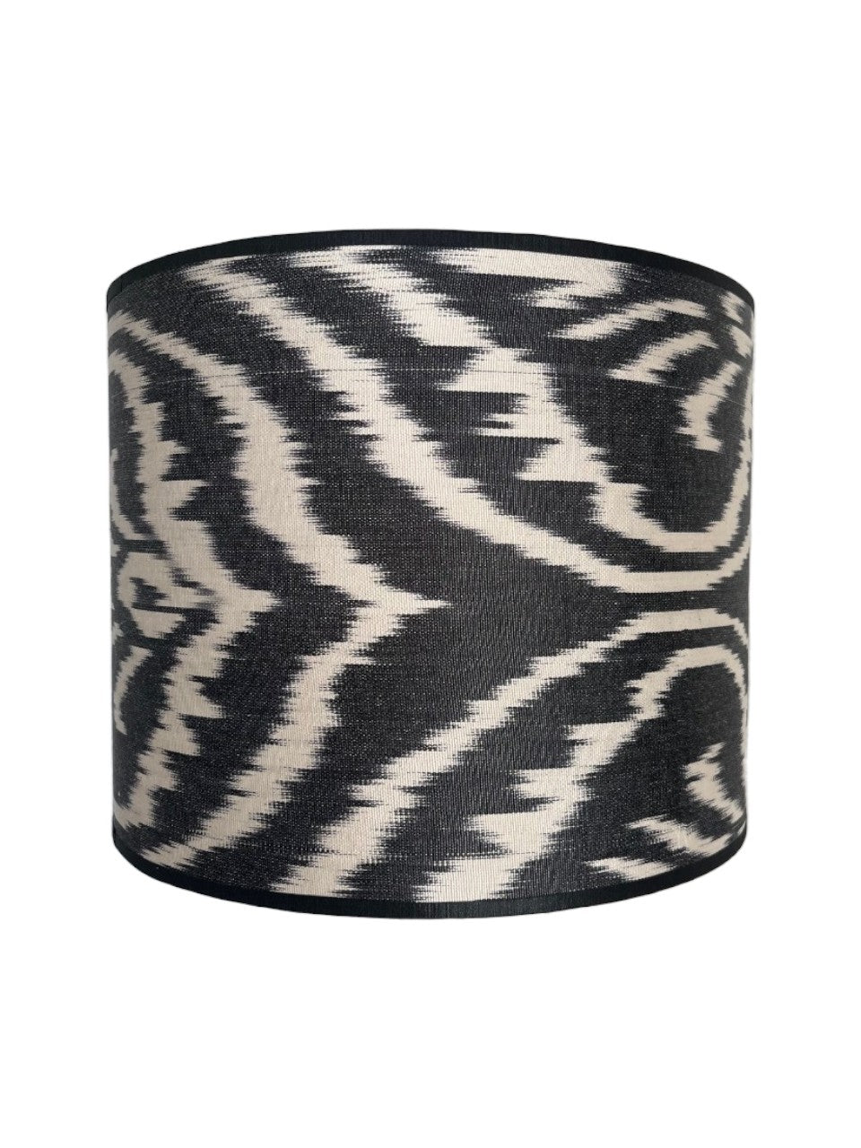 Handgemaakte Lampenkap - Ikat monochrome Ø 25 cm