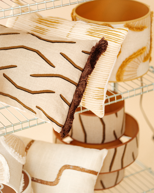 Handgemaakt sierkussen - Lalla Pierre Frey - 30x50 cm